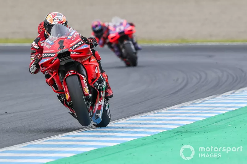 Race MotoGP Jepang: Bagnaia Koleksi Kemenangan Kedelapan, Acosta Crash