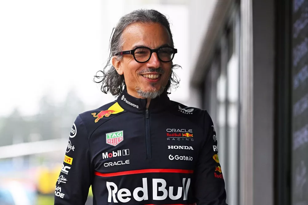 Kesan pertama Laurent Mekies di Red Bull setelah ‘minggu-minggu yang intens’ dan pembicaraan dengan Max Verstappen