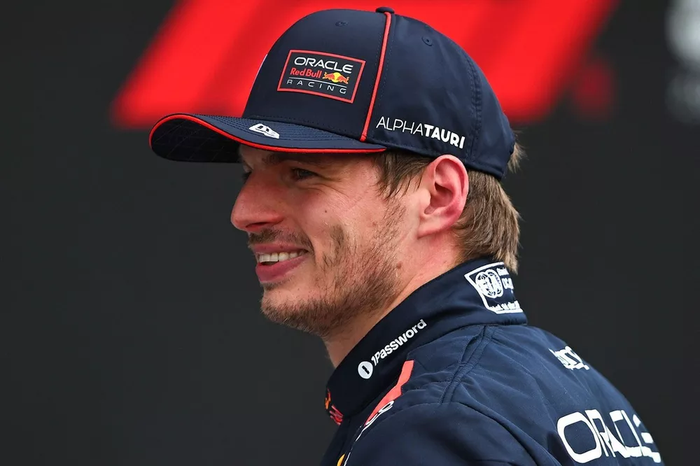 Di tengah drama Red Bull, apa yang seharusnya dilakukan Max Verstappen untuk F1 2026? Para penulis kami punya pendapatnya.